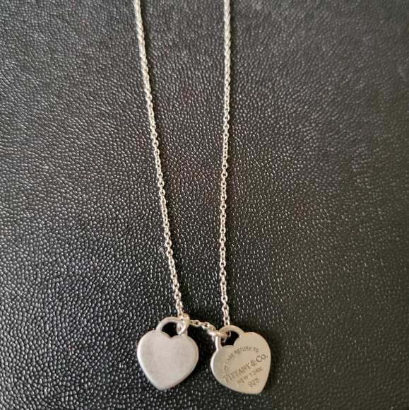 Tiffany Double Heart Tag Pendant ♥️ GREAT GIFT FOR MOTHER'S 🎁 DAY. - Picture 3 of 8